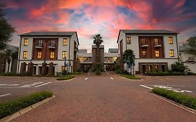 Tayfin Royale Hotel & Conference Centre